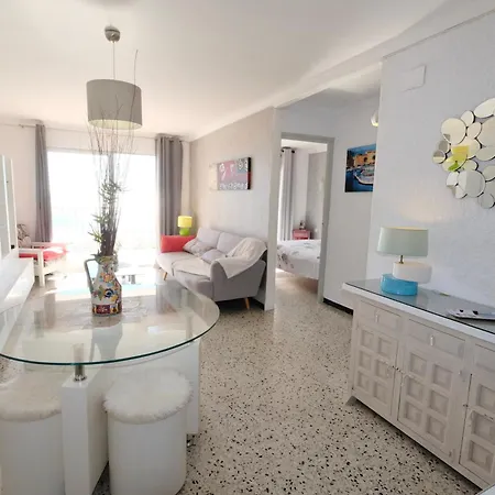 Delta Muga Silvia Apartment Empuriabrava